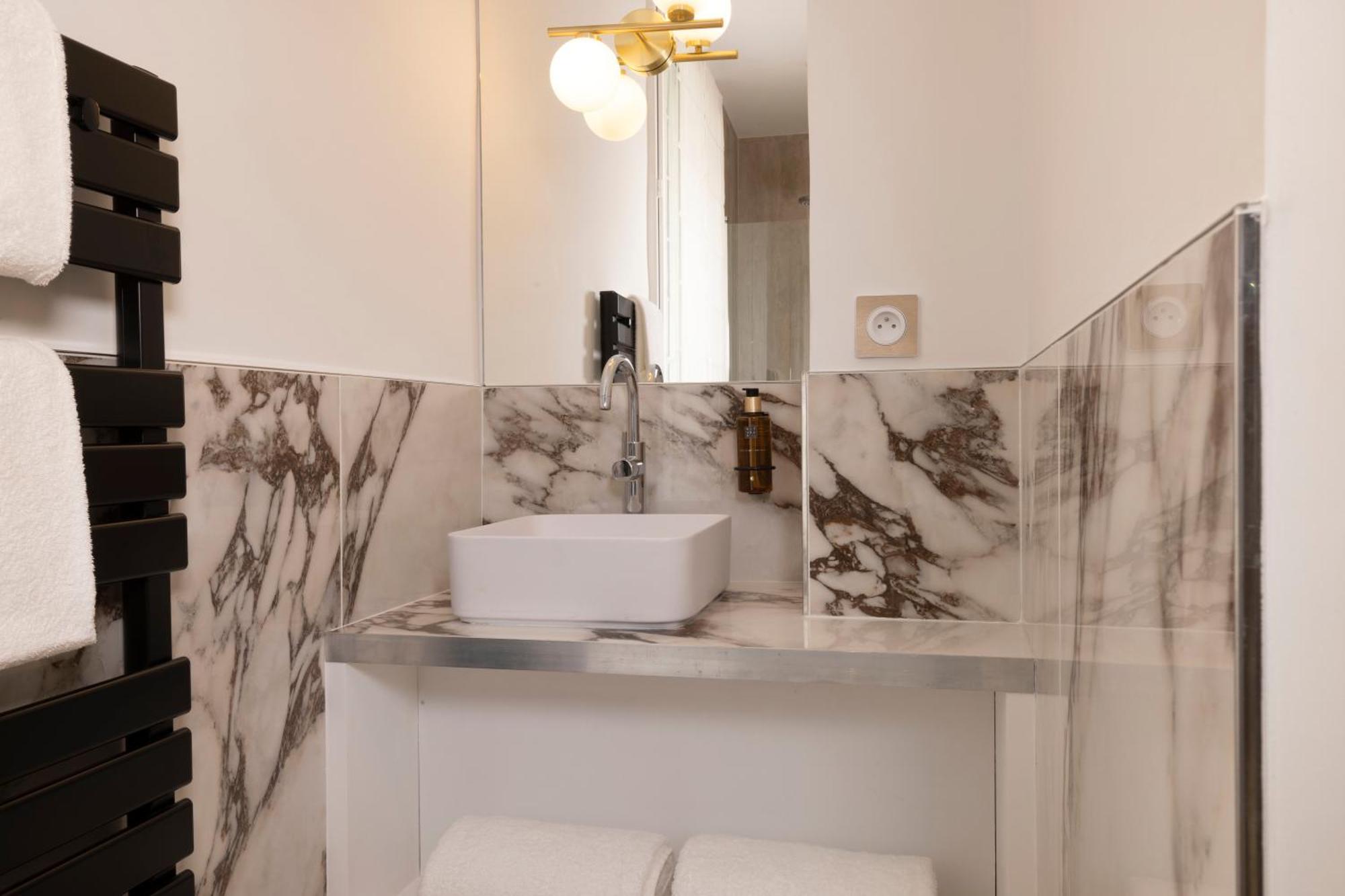 Yuna Saint-Honore - Serviced Apartments باريس الغرفة الصورة